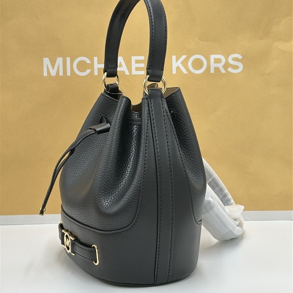 MICHAEL KORS  Reed Medium Pebbled Leather Bucket Bag Black NWT - Picture 7 of 14